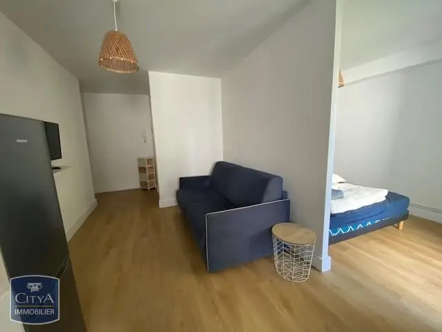 Photo 1 Appartement 1 pièce 31.81m²