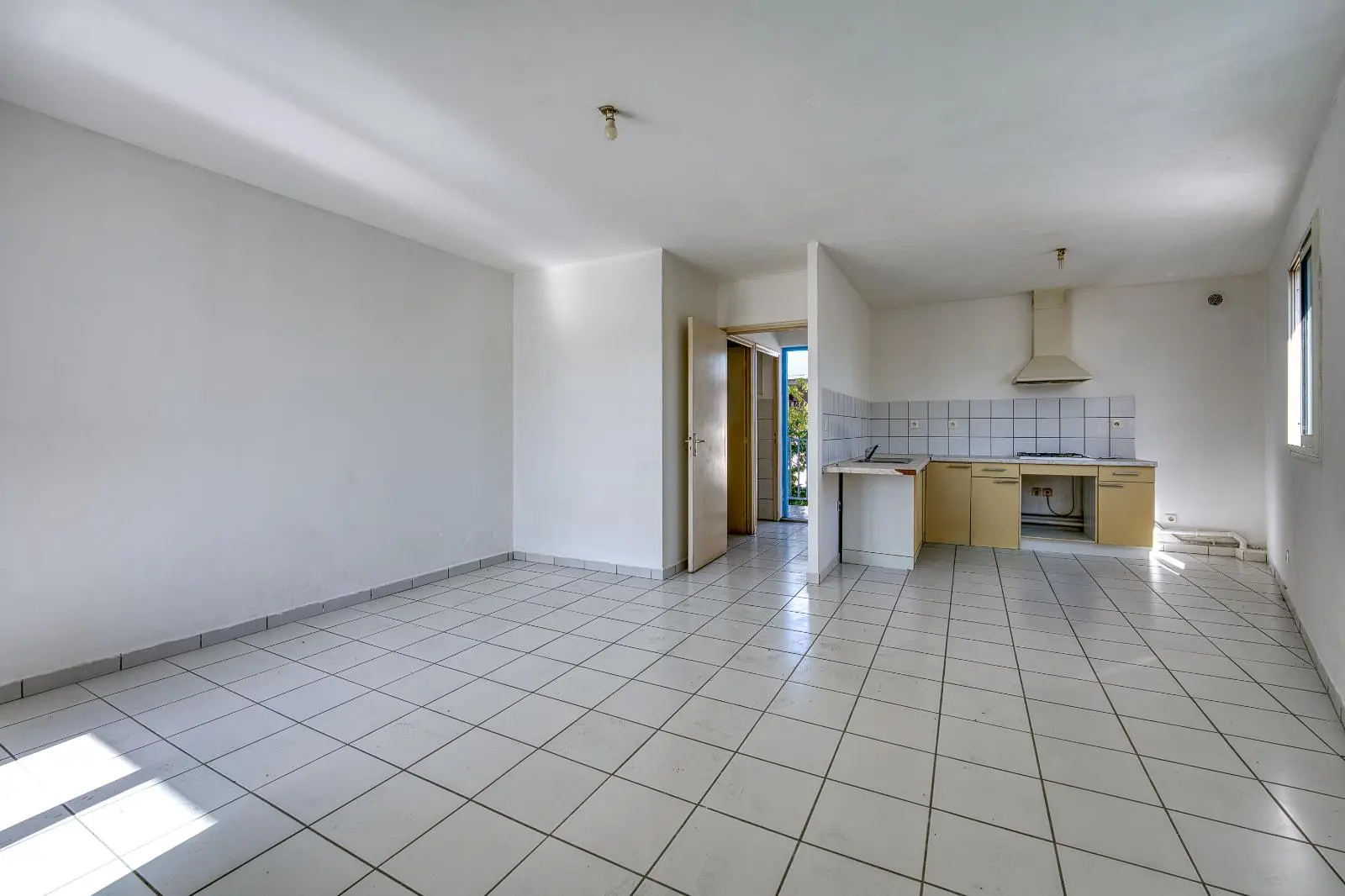 Photo 3 Appartement 1 pièce 32.61m²