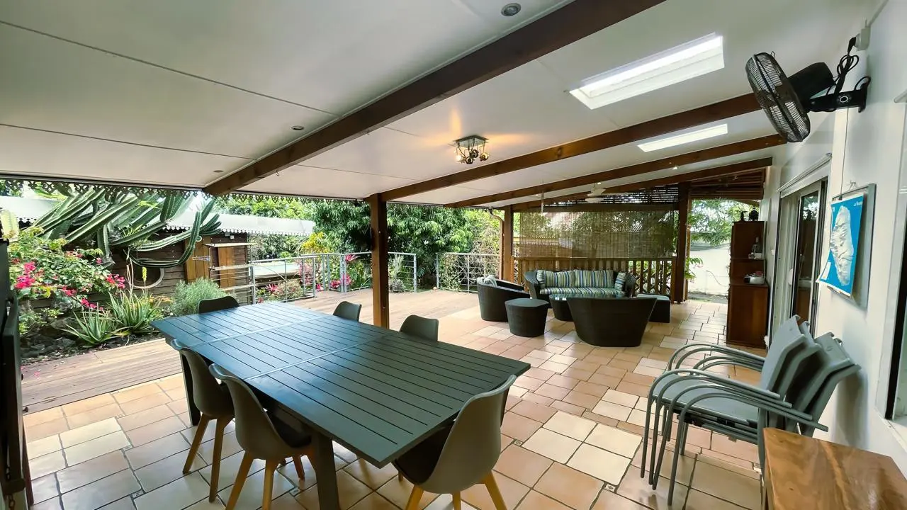 Photo 2 Maison 5 pièces 185m²