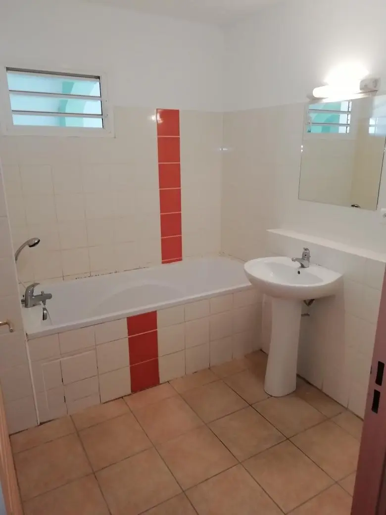 Photo 3 appartement Saint-Louis