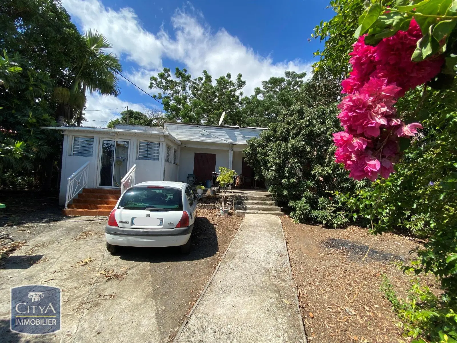 Photo 1 Terrain 1040m²