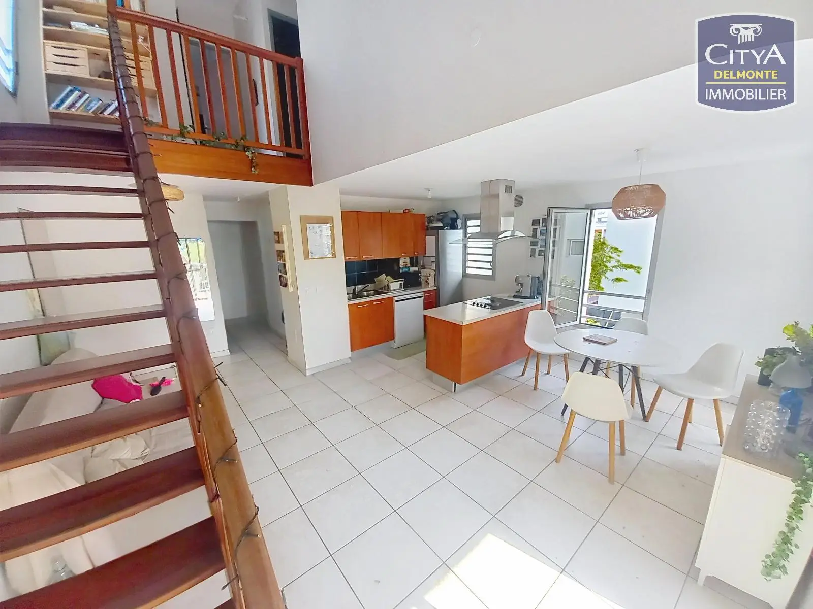 Photo 1 Appartement 4 pièces 76m²