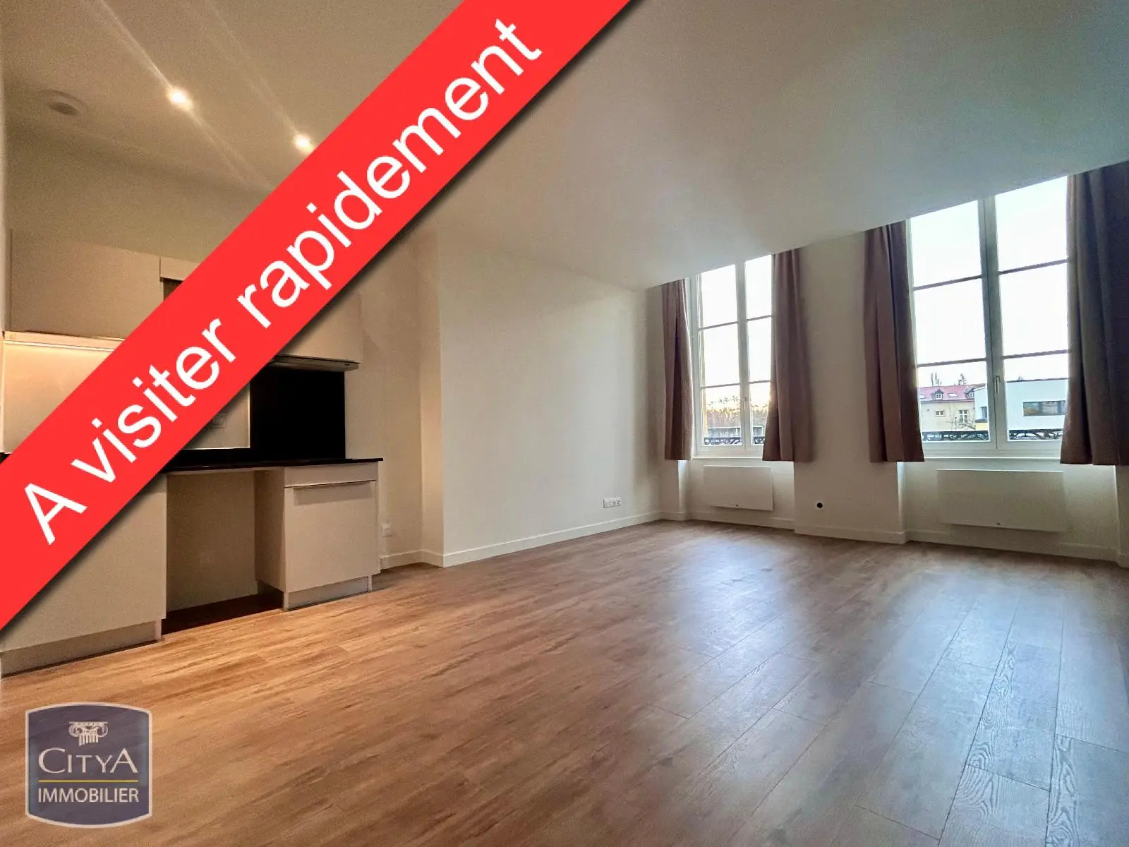 Photo 1 Appartement 1 pièce 38m²