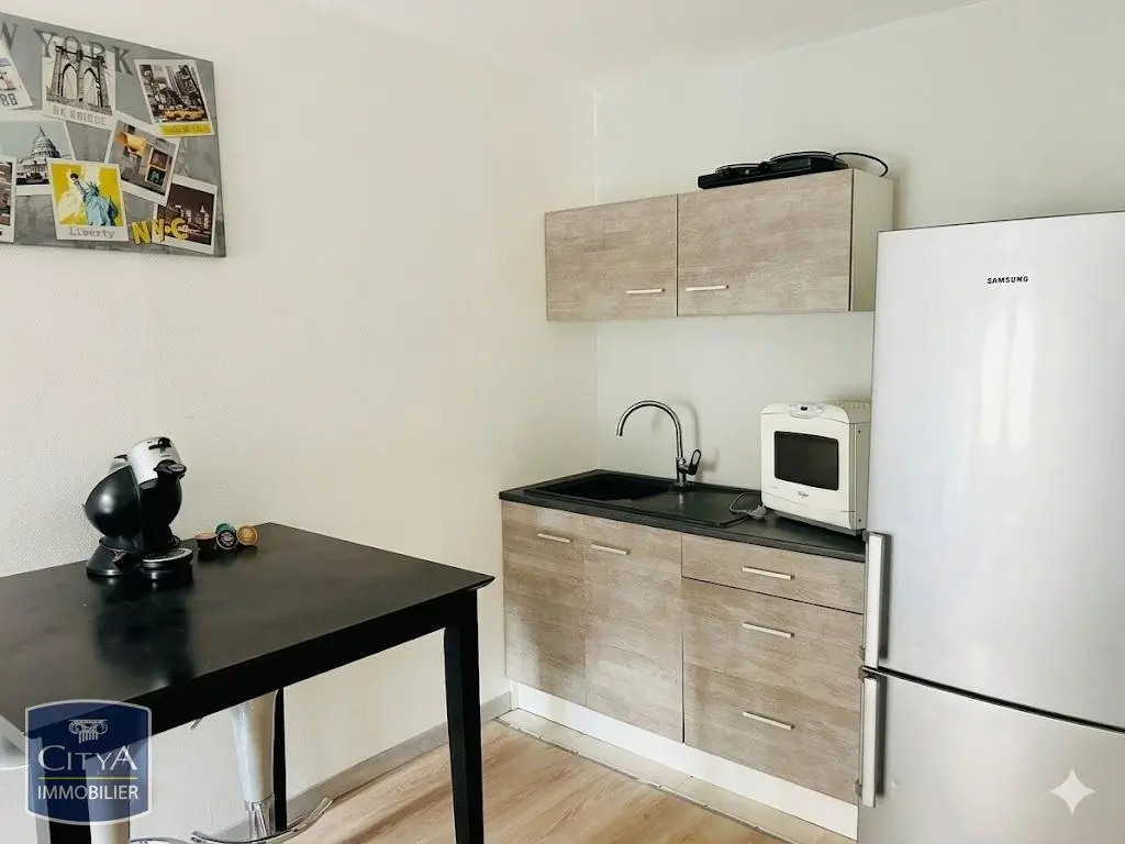 Photo 3 Appartement 1 pièce 23.9m²
