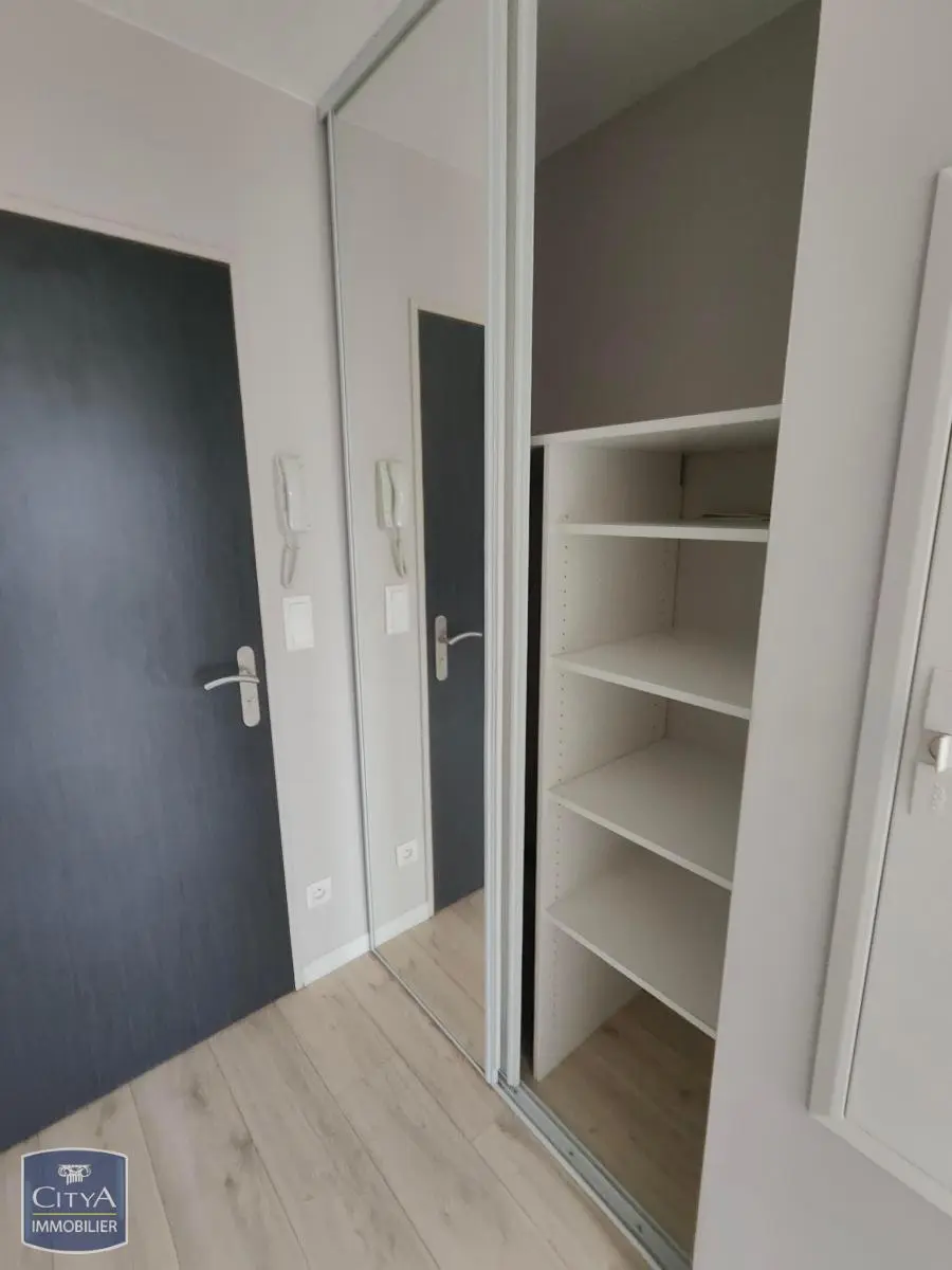 Photo 6 Appartement 1 pièce 24.75m²