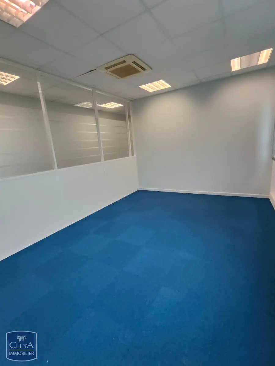 Photo 8 Local Commercial 102.68m²