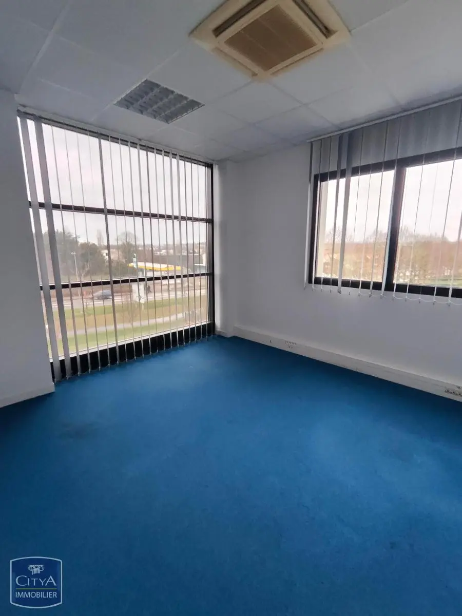 Photo 3 Local Commercial 102.68m²
