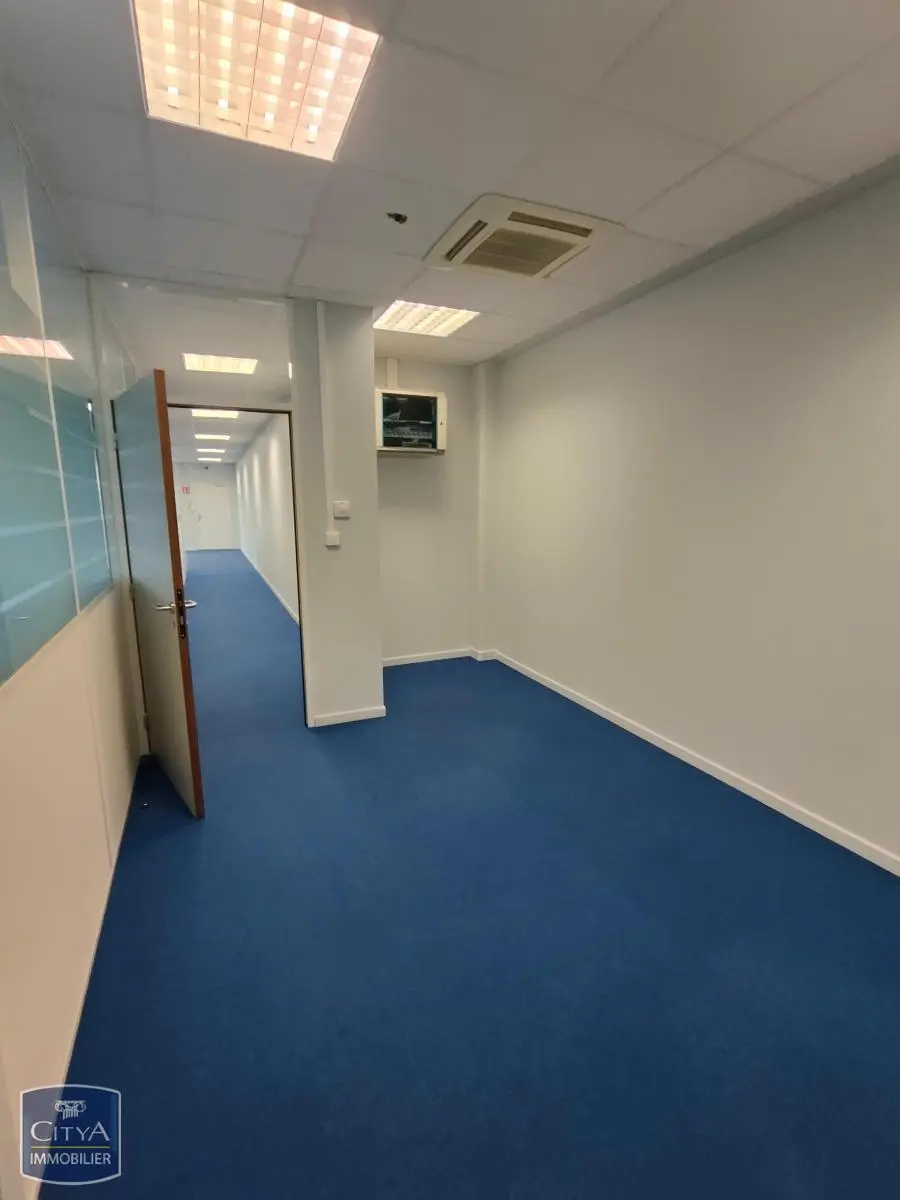 Photo 4 Local Commercial 102.68m²