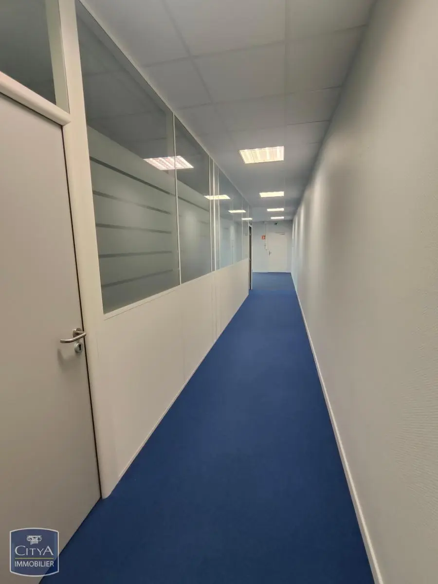 Photo 5 Local Commercial 102.68m²