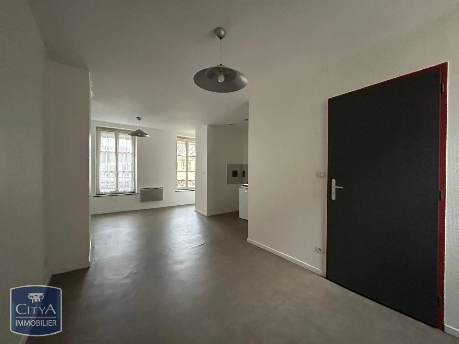 Photo 2 Appartement 1 pièce 33.9m²