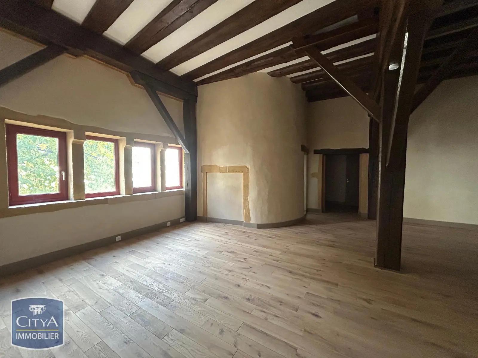 Photo 2 Appartement 1 pièce 52.84m²