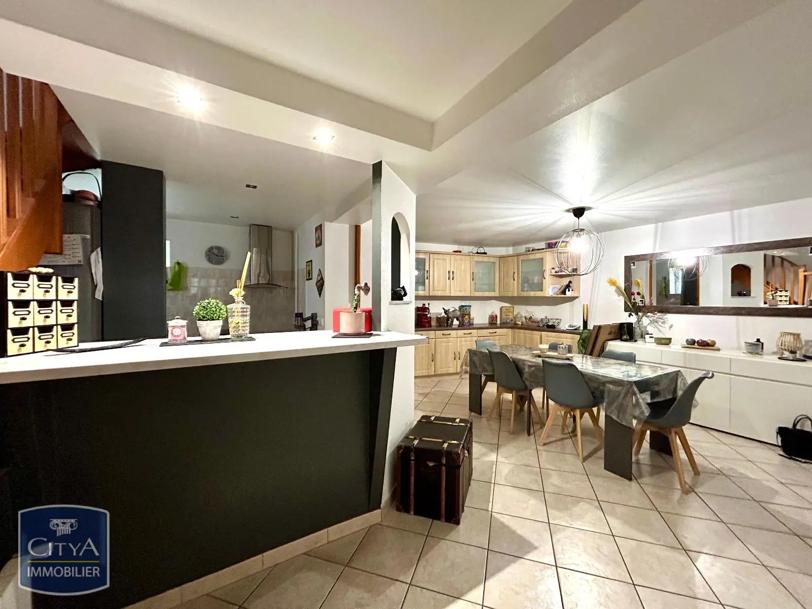 Photo 2 Appartement 5 pièces 100.6m²