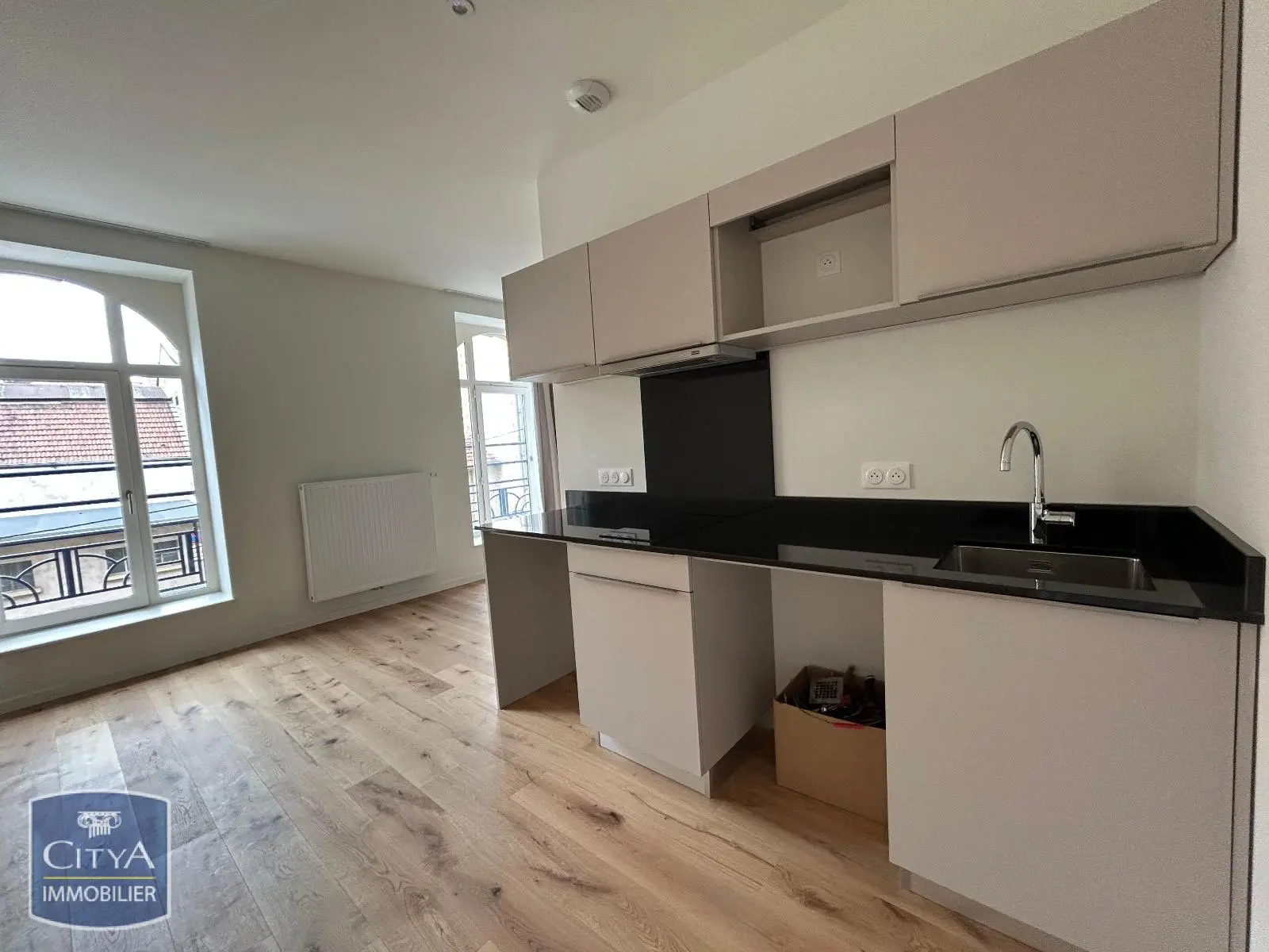 Photo 2 Appartement 1 pièce 28.6m²