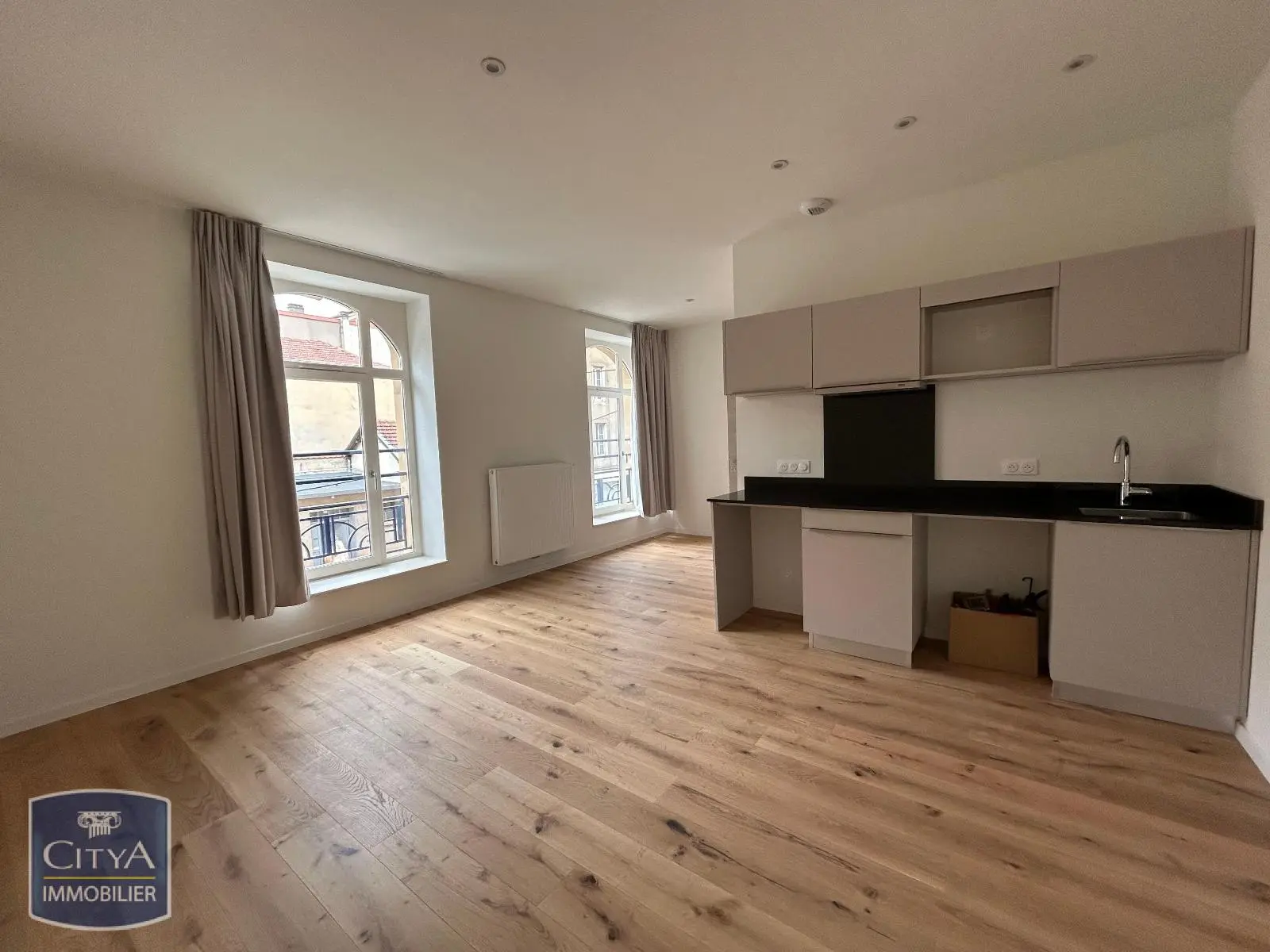 Photo 1 Appartement 1 pièce 28.6m²