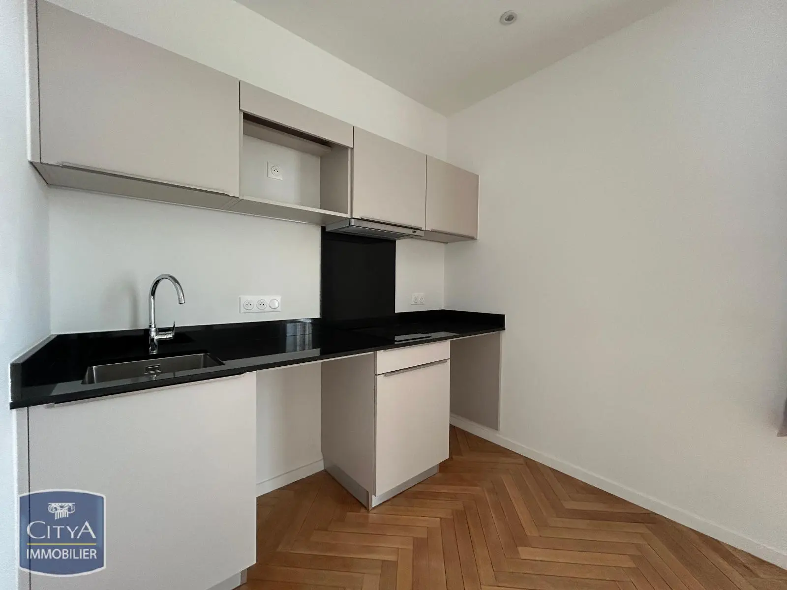 Photo 2 Appartement 1 pièce 20.91m²