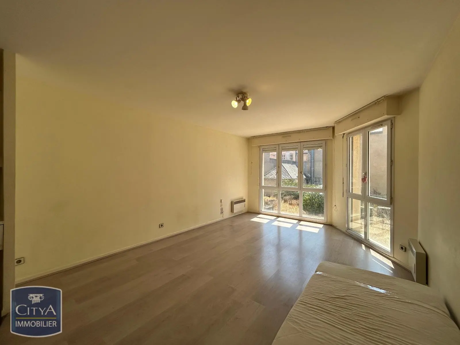 Photo 2 Appartement 1 pièce 31.93m²