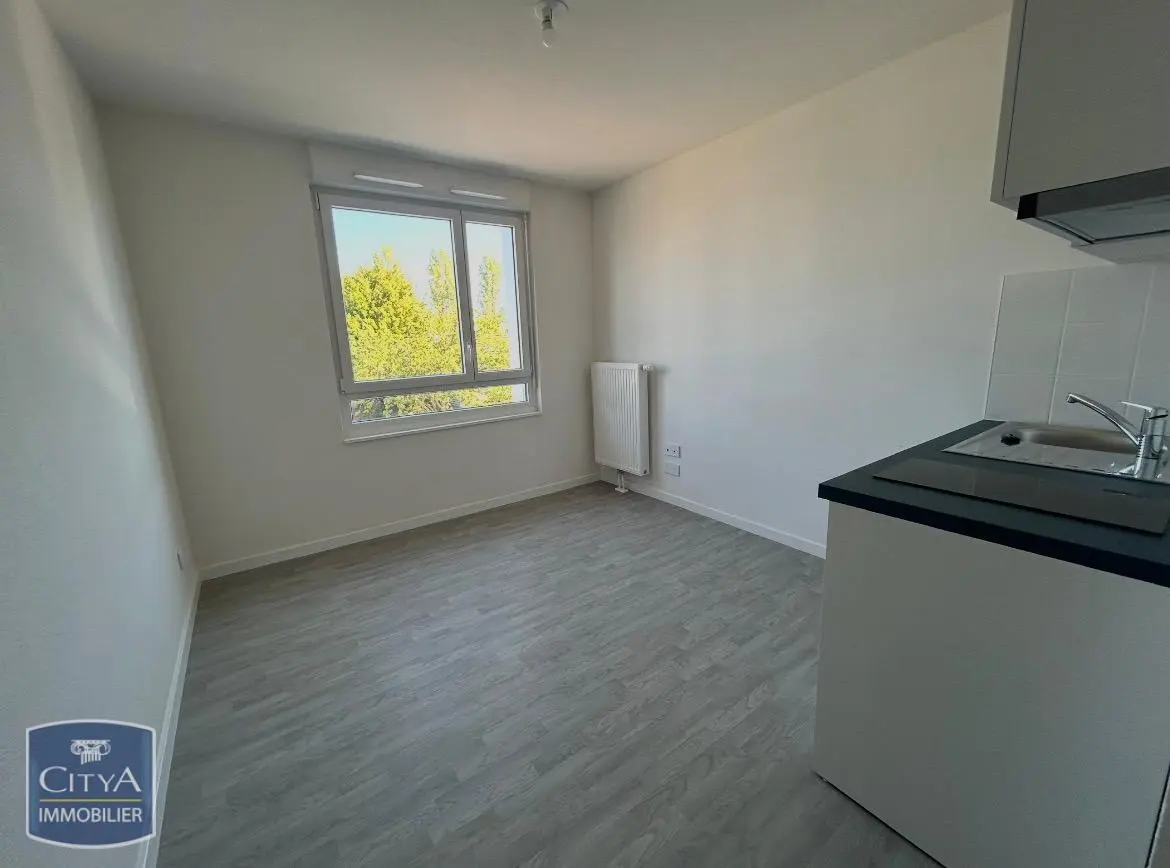 Photo 1 Appartement 1 pièce 19.2m²