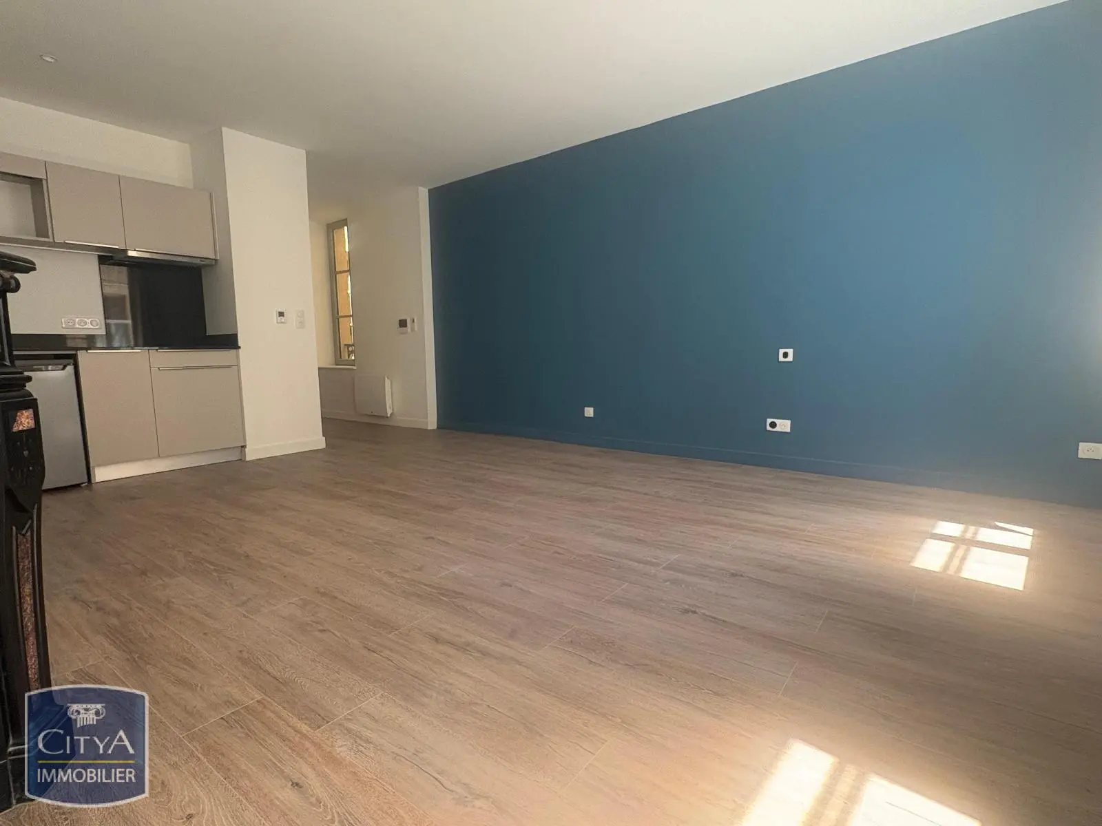 Photo 2 Appartement 1 pièce 31.97m²