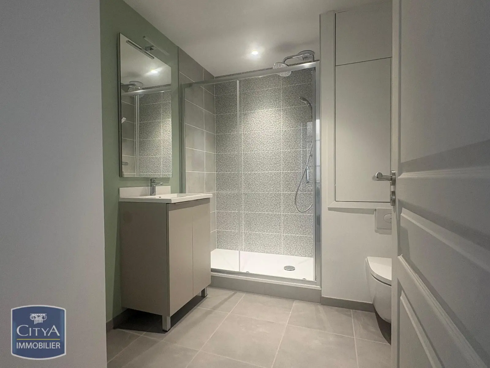 Photo 4 Appartement 1 pièce 31.97m²