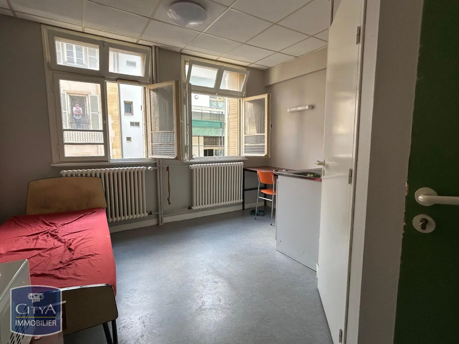Photo 1 Appartement 1 pièce 14.5m²