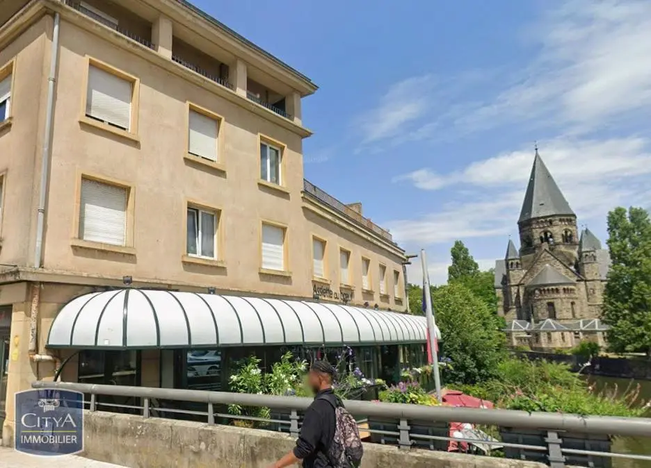 Photo 1 Appartement 1 pièce 15.27m²