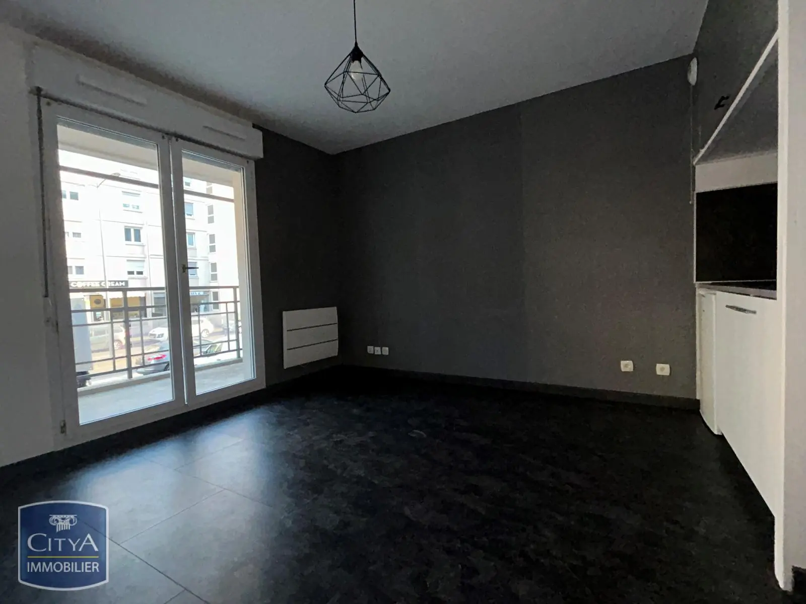 Photo 2 Appartement 1 pièce 22.13m²