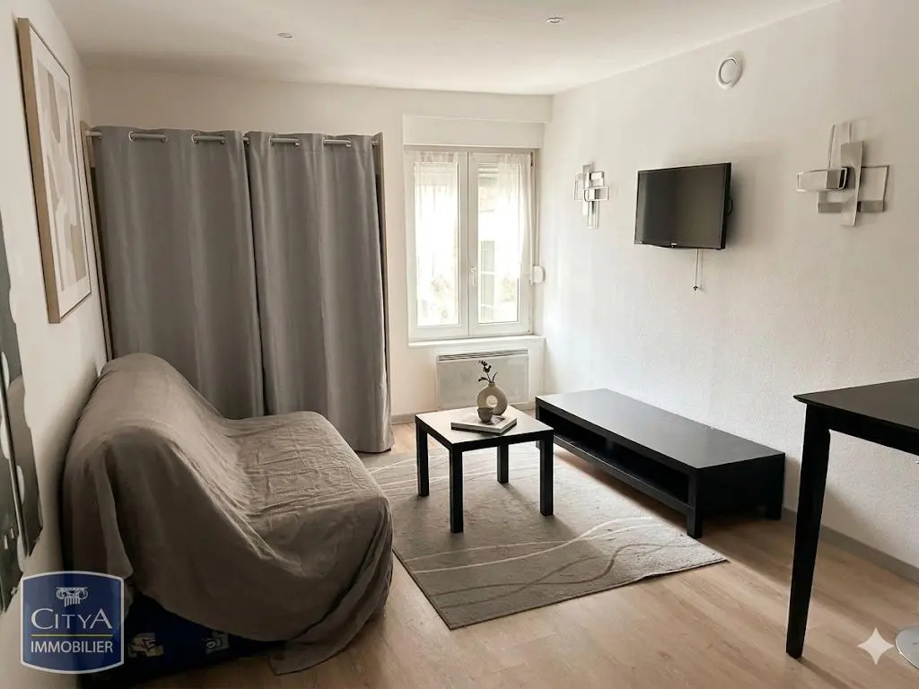 Photo 2 Appartement 1 pièce 23.9m²