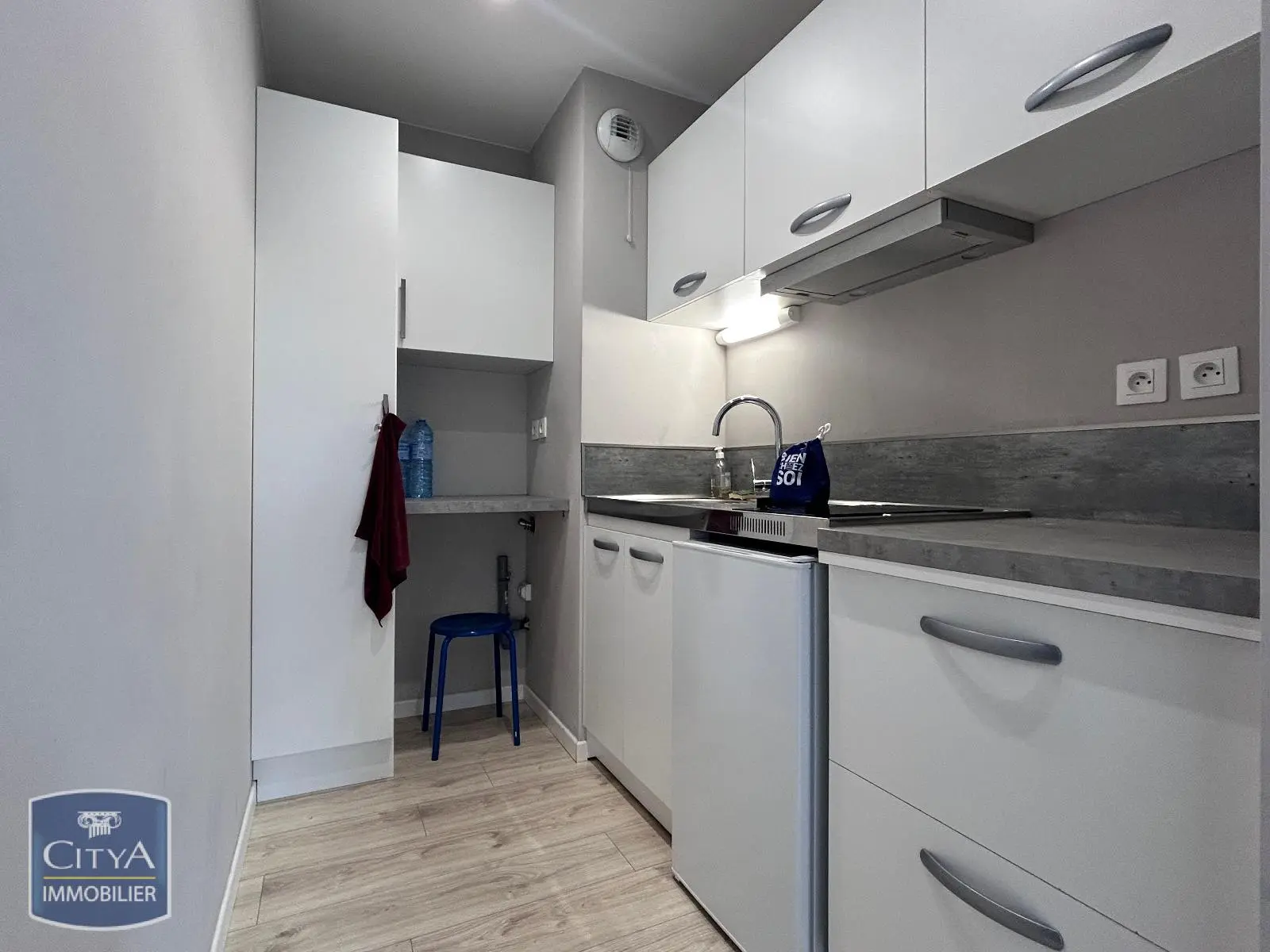 Photo 2 Appartement 1 pièce 25m²