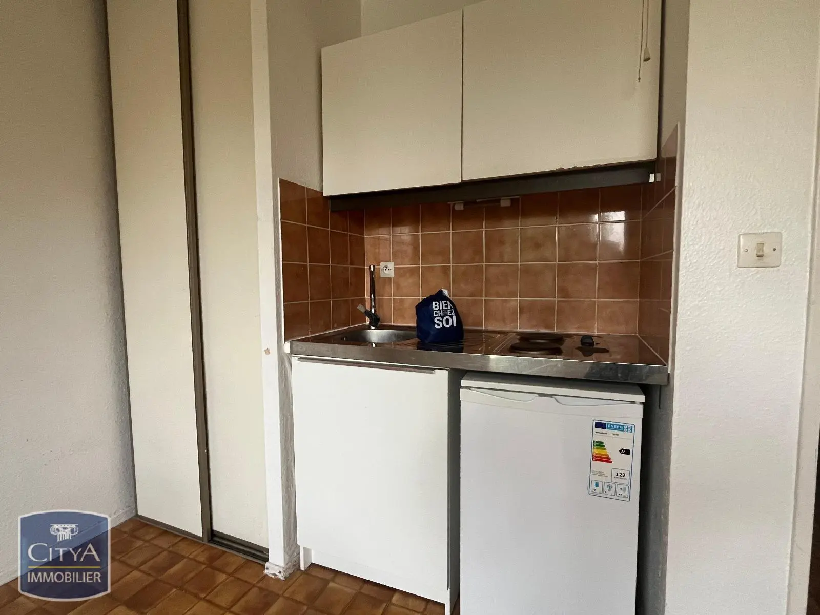Photo 2 Appartement 1 pièce 19.01m²