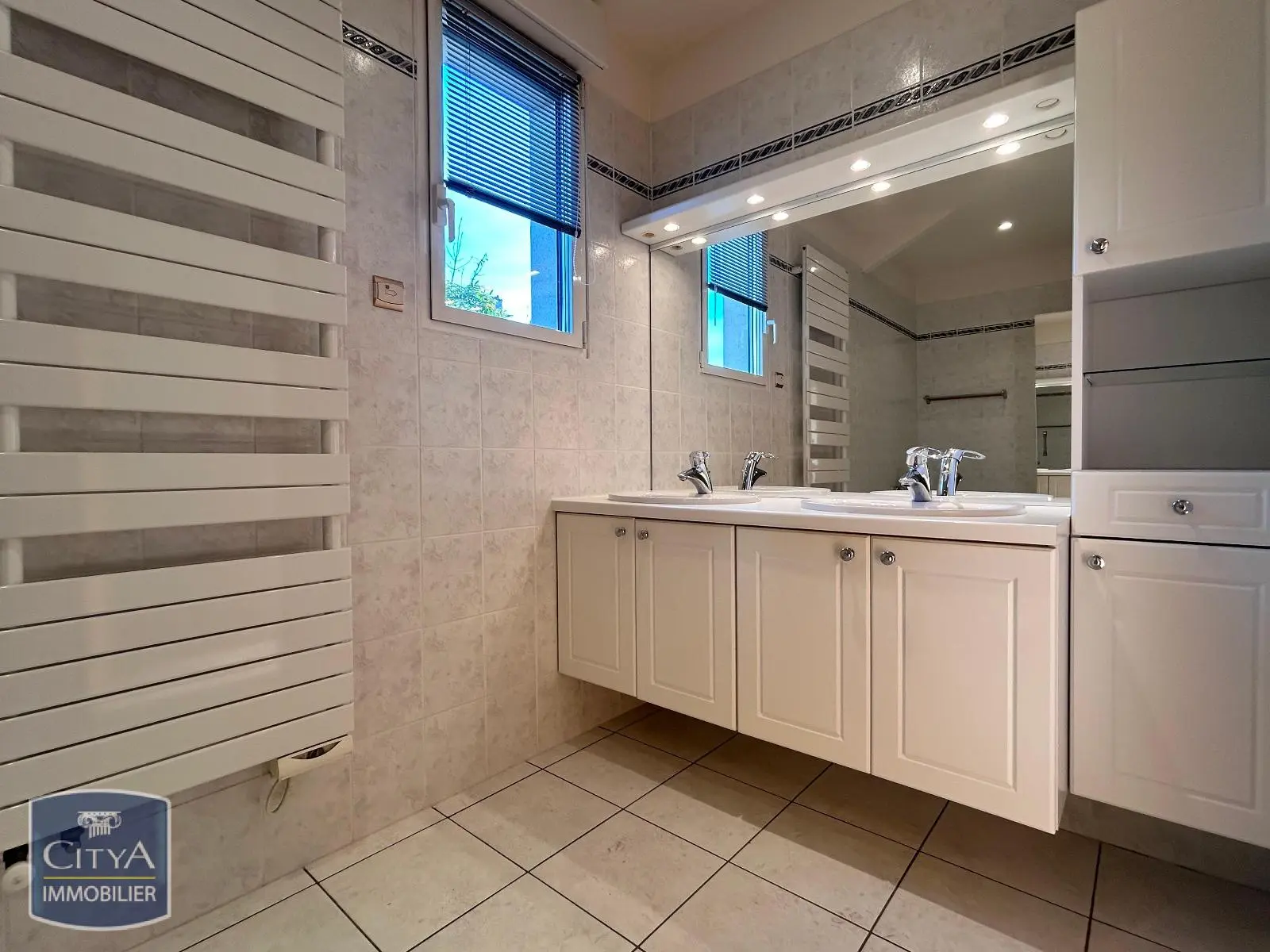 Photo 14 Appartement 5 pièces 131m²