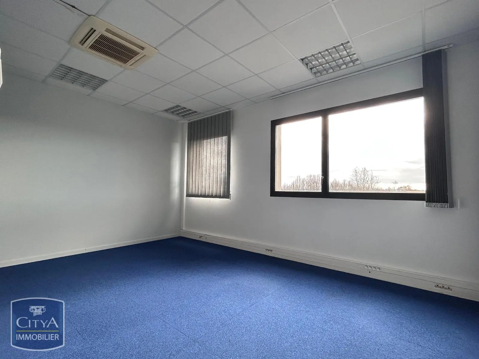 Photo 2 Local Commercial 102.68m²