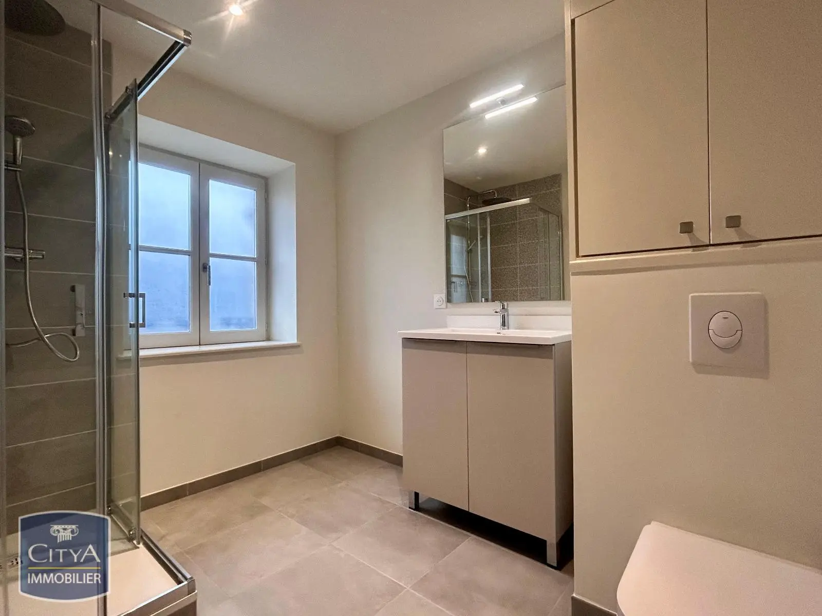 Photo 3 Appartement 1 pièce 45.49m²