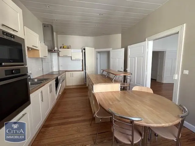 Photo 3 Appartement 6 pièces 148m²