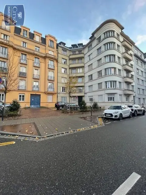 Photo 1 Appartement 5 pièces 141m²