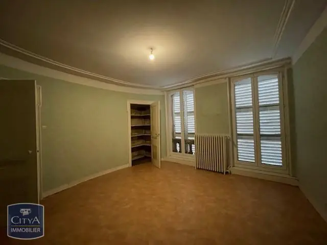 Photo 3 Immeuble 380m²