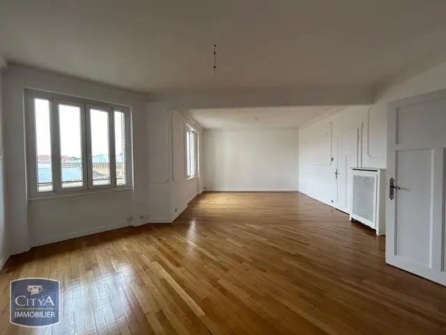 Photo 3 Appartement 5 pièces 141m²