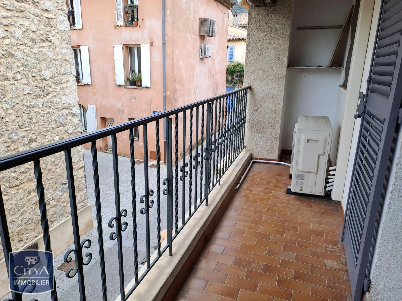 Photo 1 Appartement 3 pièces 52.6m²