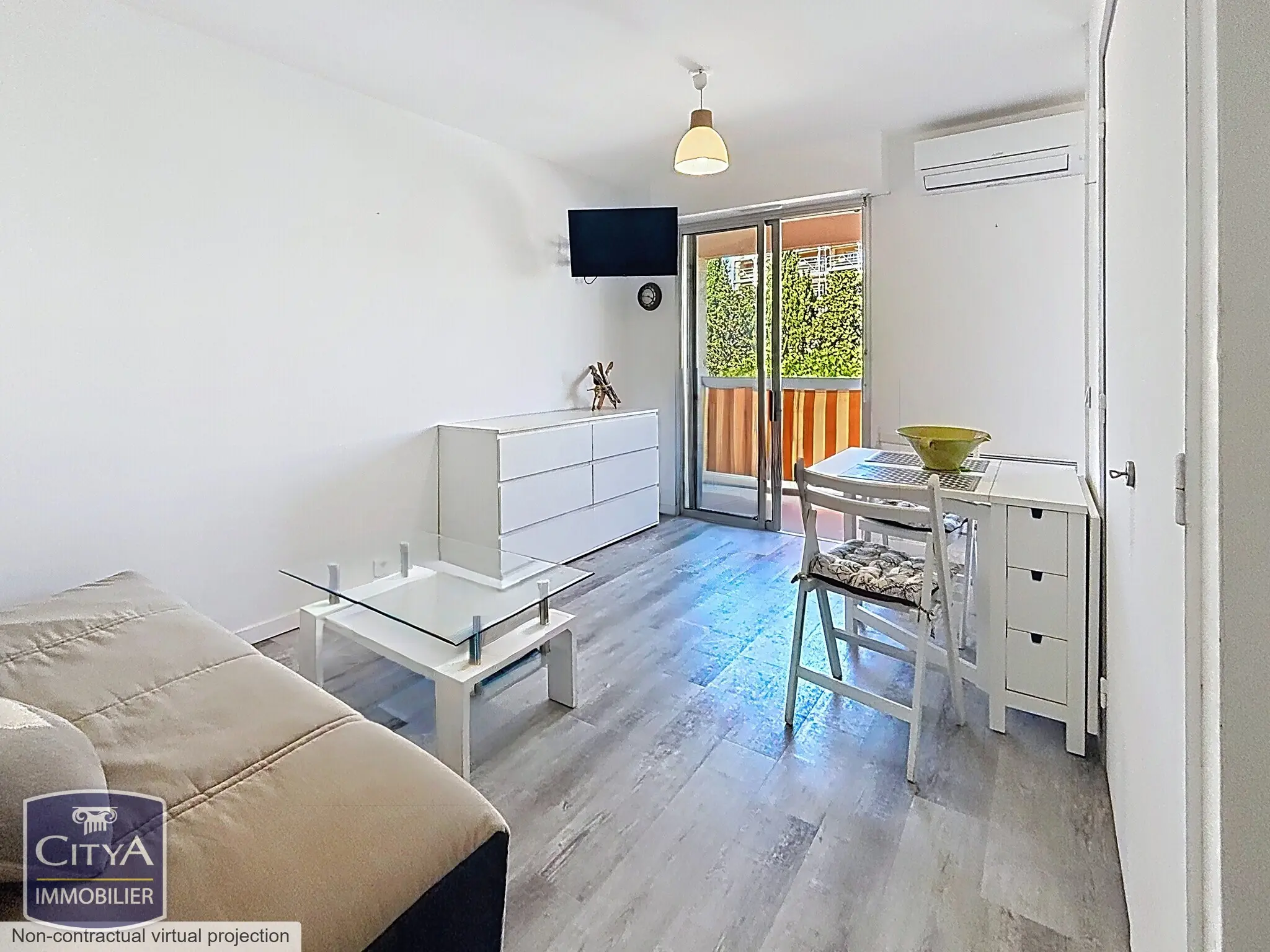 Photo 2 Appartement 1 pièce 22.4m²