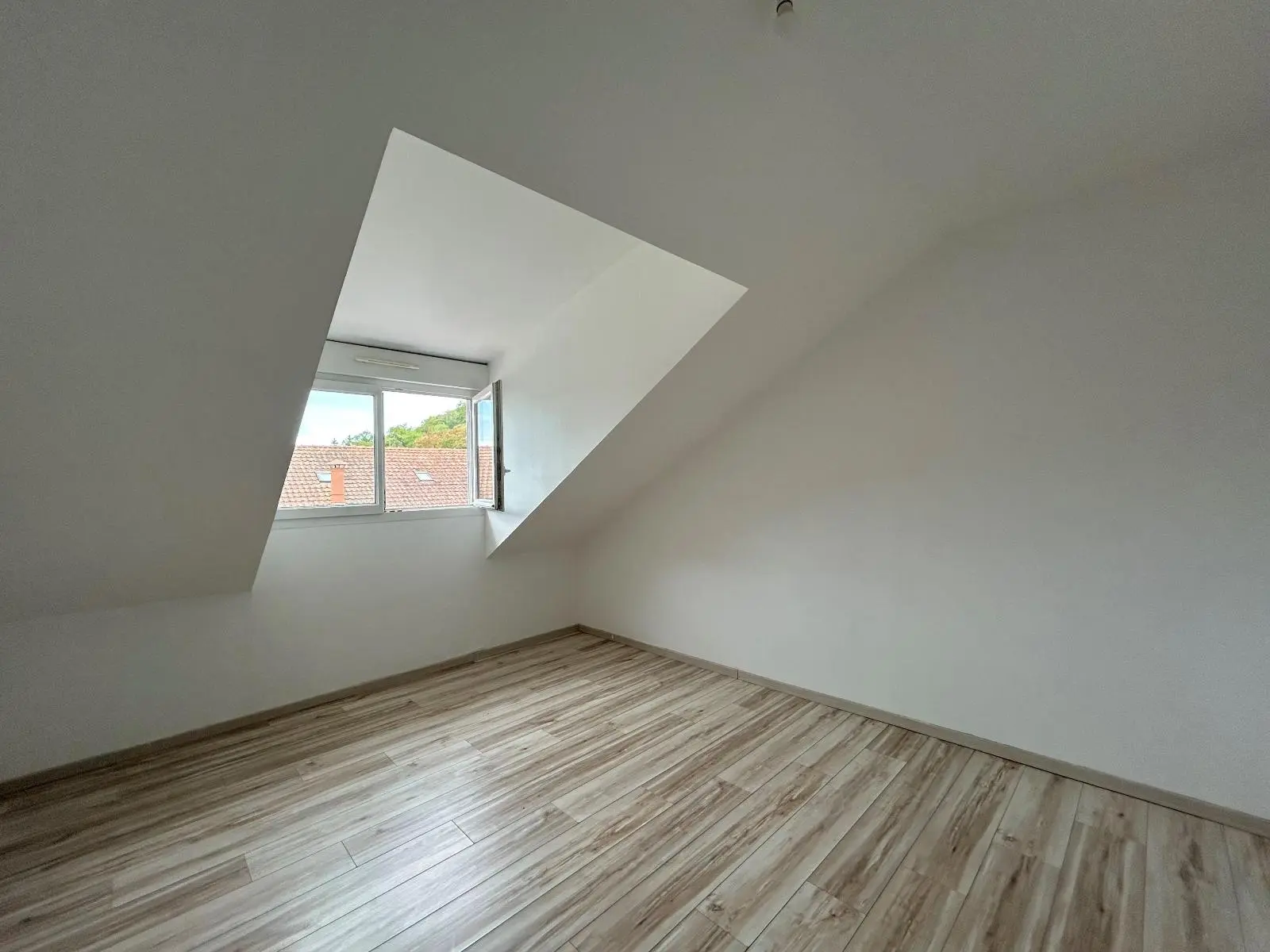 Photo 8 Appartement 5 pièces 85.57m²