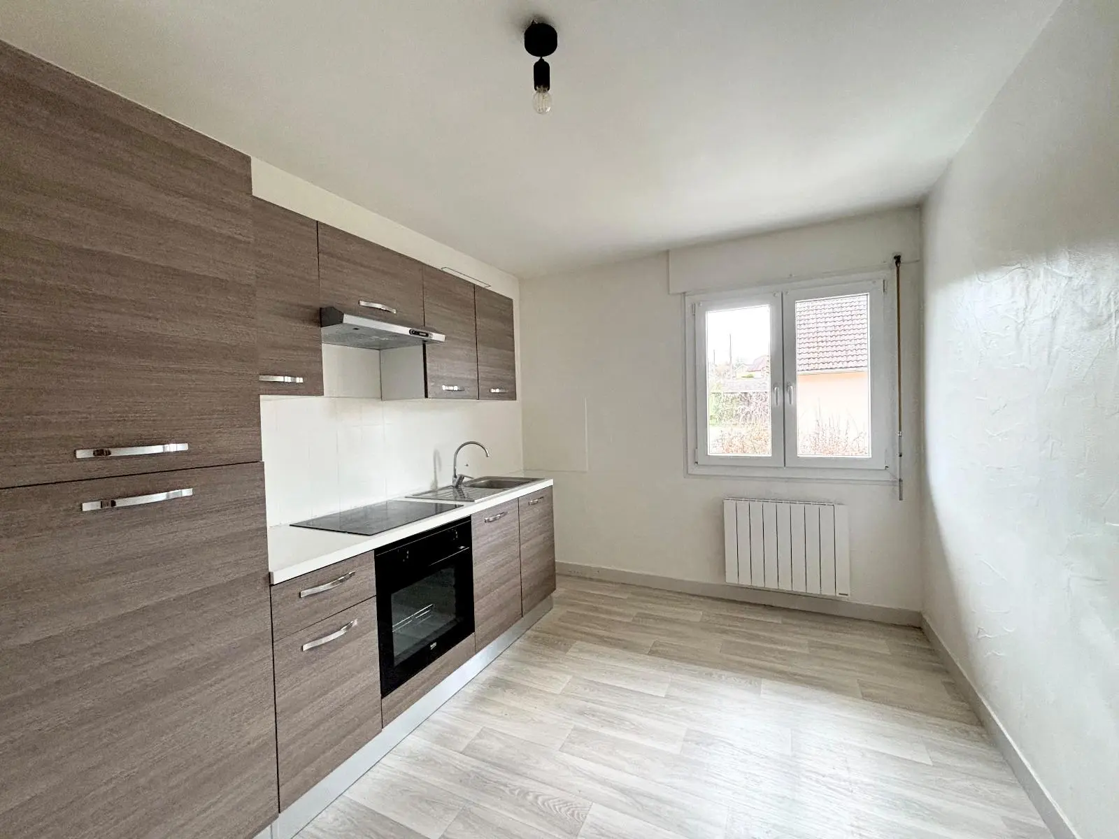 Photo 1 Appartement 5 pièces 96.08m²