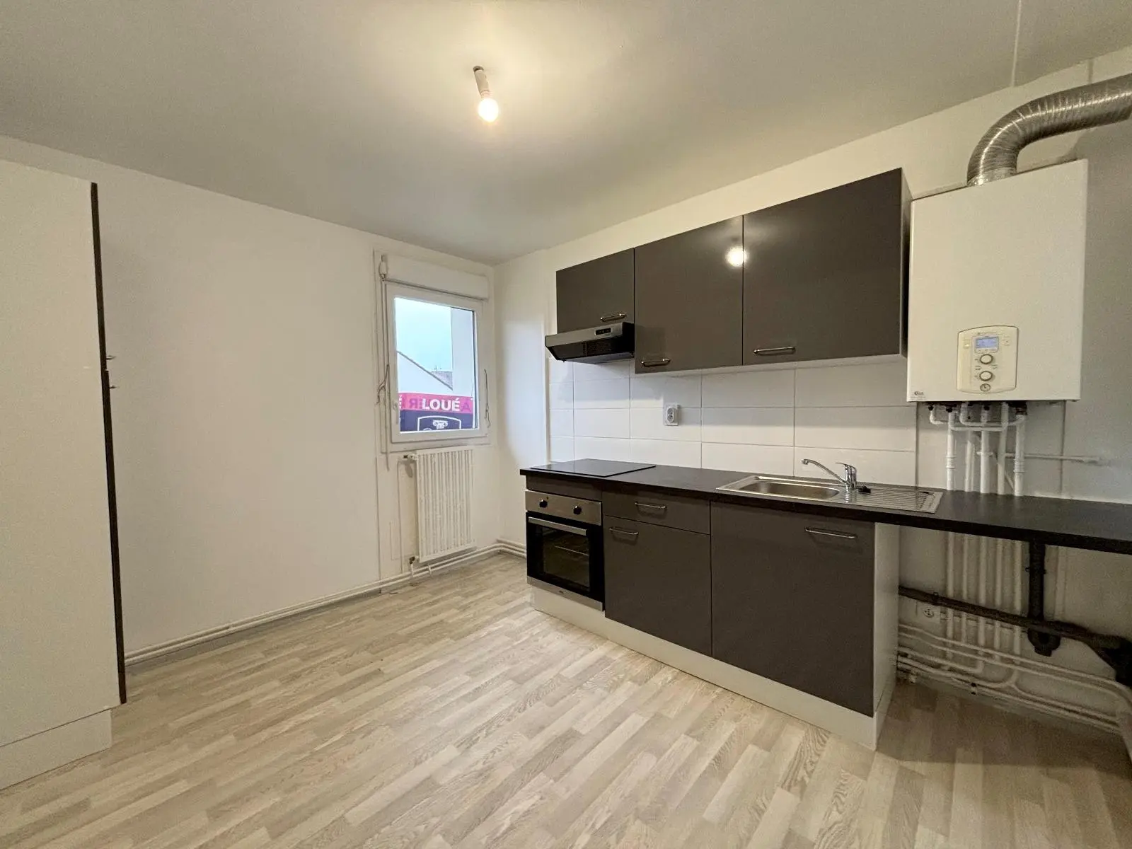 Photo 3 Appartement 4 pièces 82.66m²