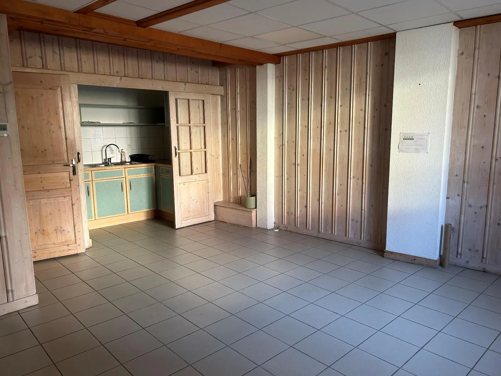 Photo 4 Local Commercial 200m²