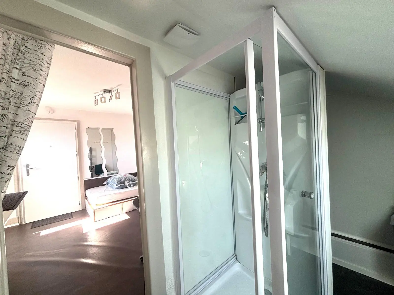 Photo 6 Appartement 1 pièce 15.72m²