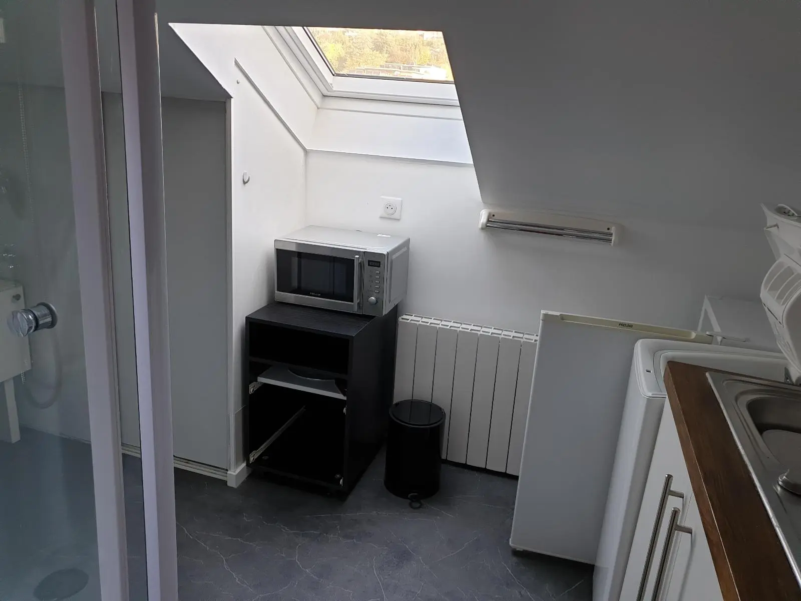 Photo 3 Appartement 1 pièce 15.72m²