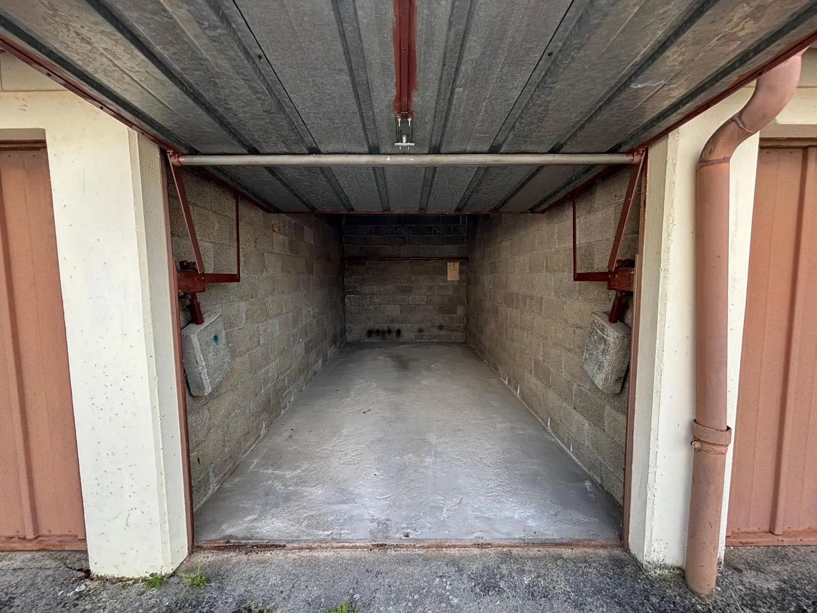 Photo 2 Parking 14m²