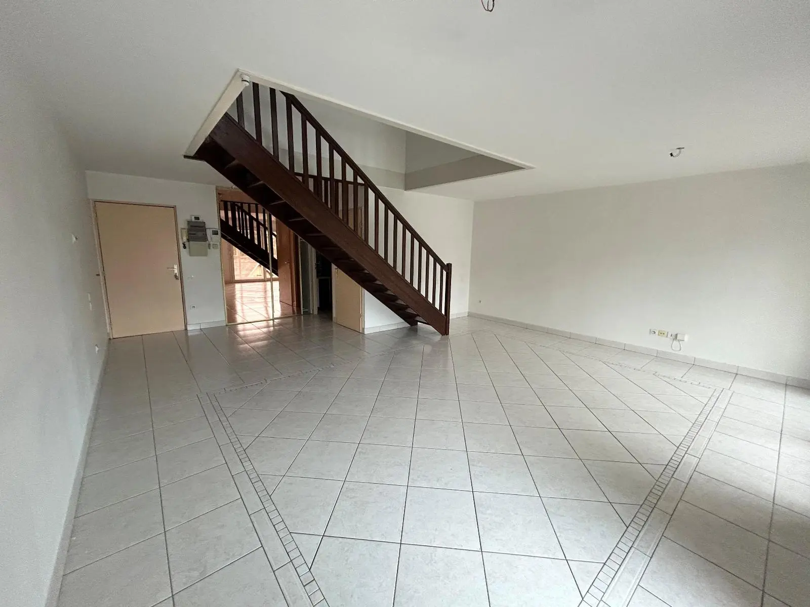 Photo 2 Appartement 5 pièces 119.55m²