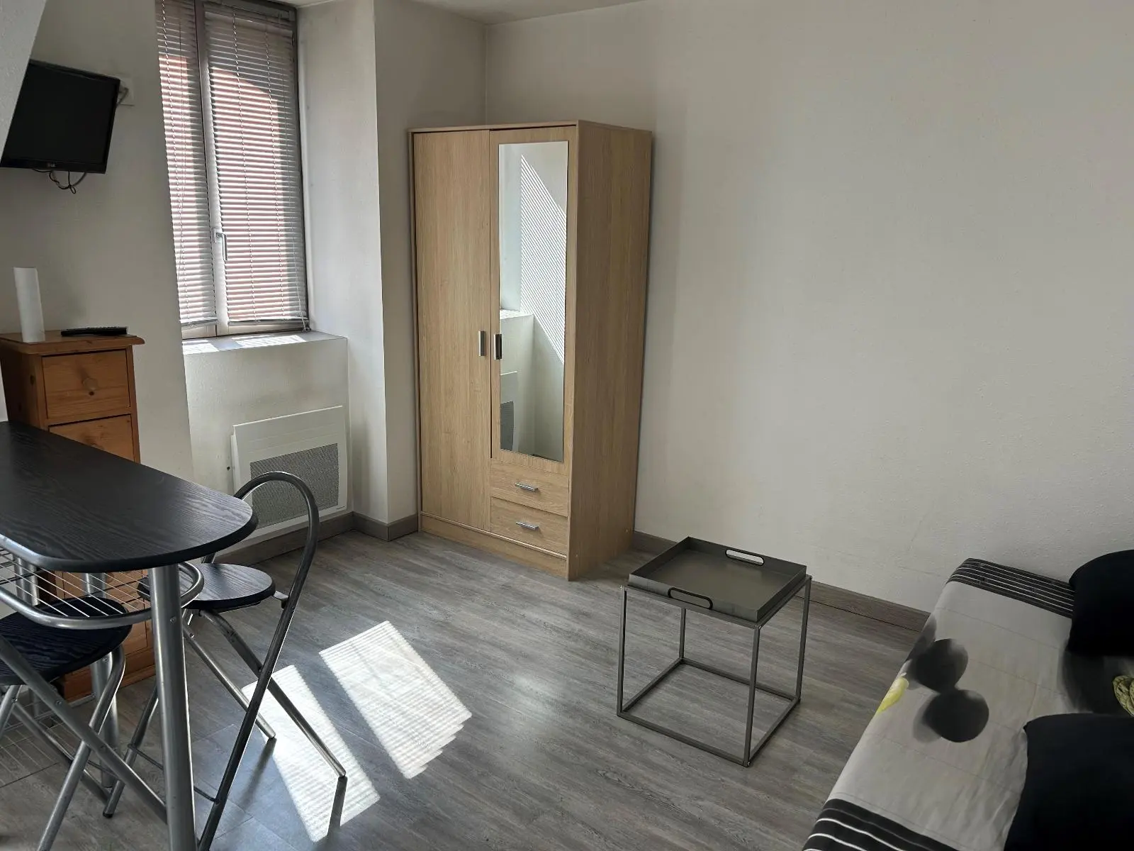 Photo 1 Appartement 1 pièce 17m²