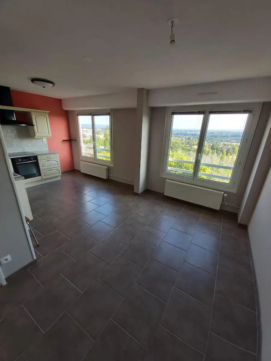 Photo 1 Appartement 4 pièces 77.47m²