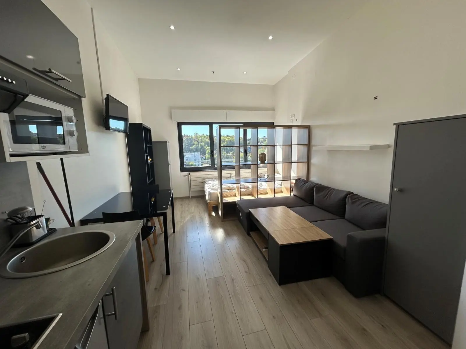Photo 1 Appartement 1 pièce 22.3m²