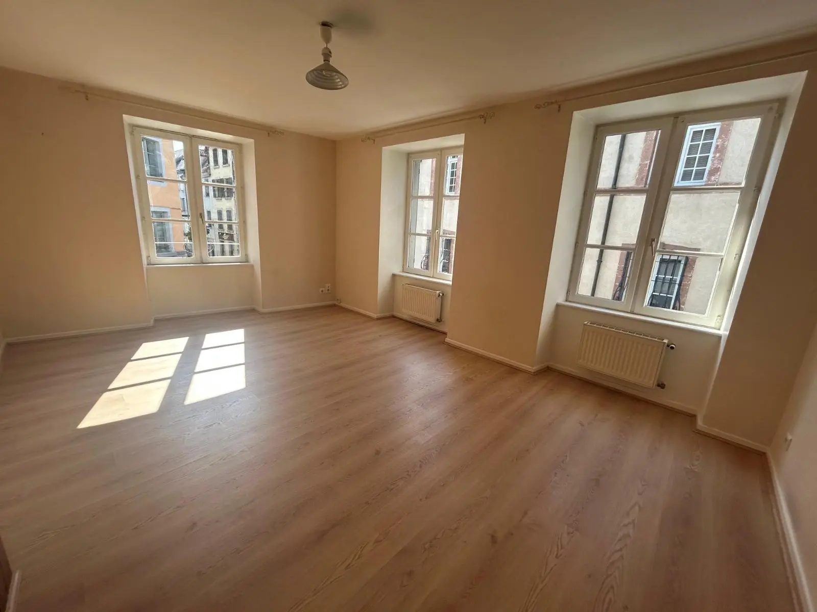 Photo 1 Appartement 3 pièces 59.38m²